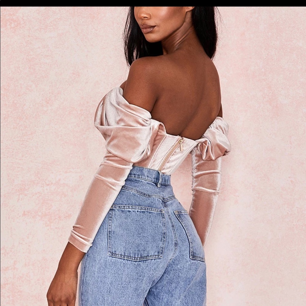 Blouses - Picture 3 of 4